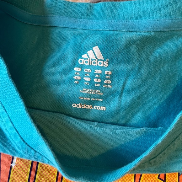 Cropped Blue Adidas Originals World Domination Originals Graphic T-Shirt - Picture 5 of 6